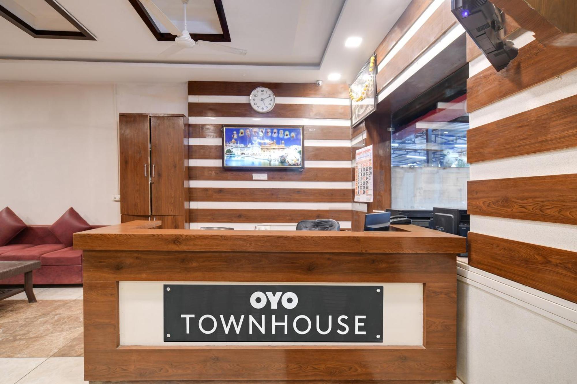 Townhouse Prime Stay Indore Exterior foto