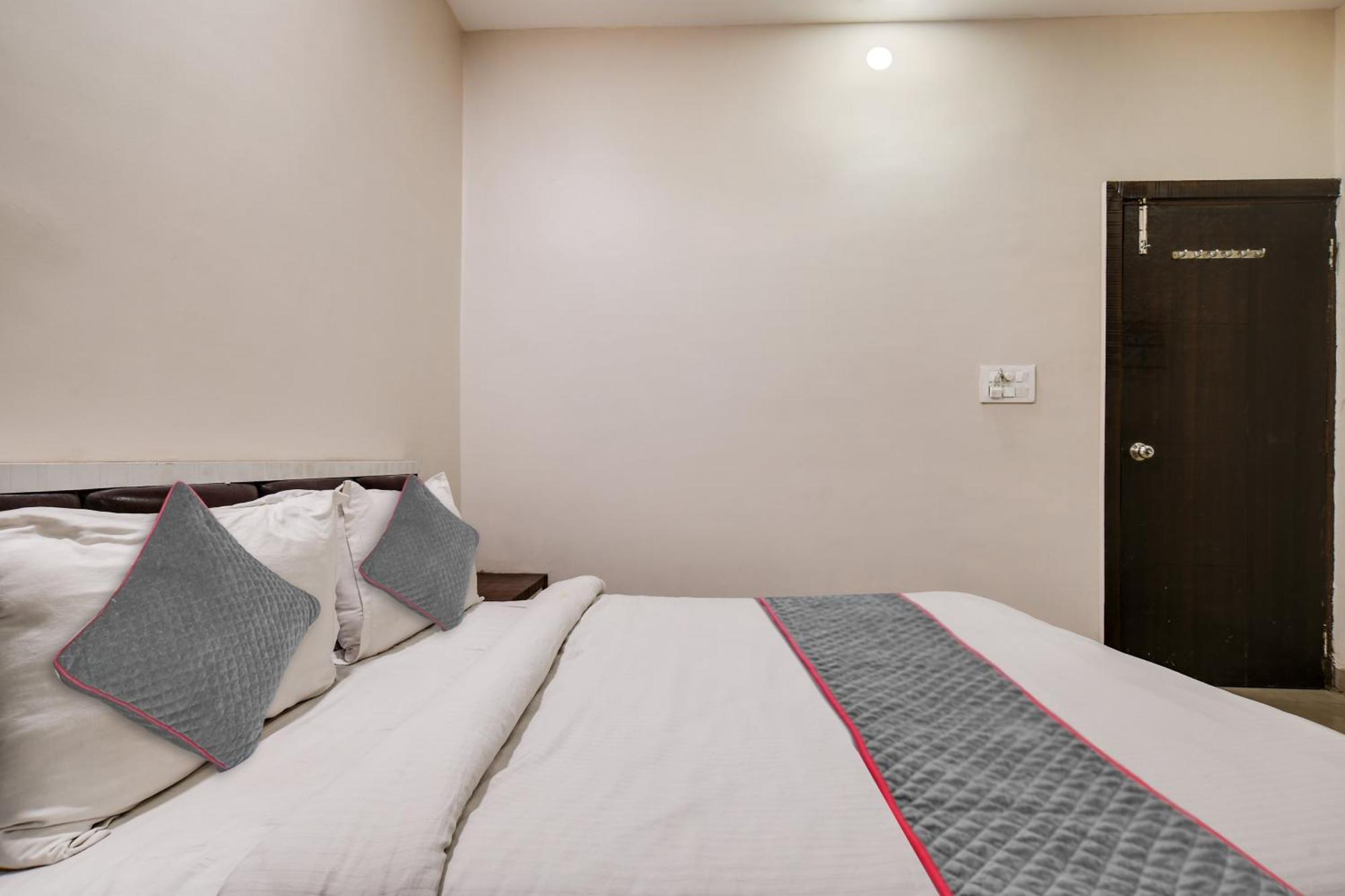 Townhouse Prime Stay Indore Exterior foto
